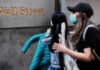 Нефть по $20. Пресса об обвале мировых рынковСюжет